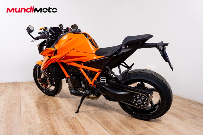 Motorbike image 7