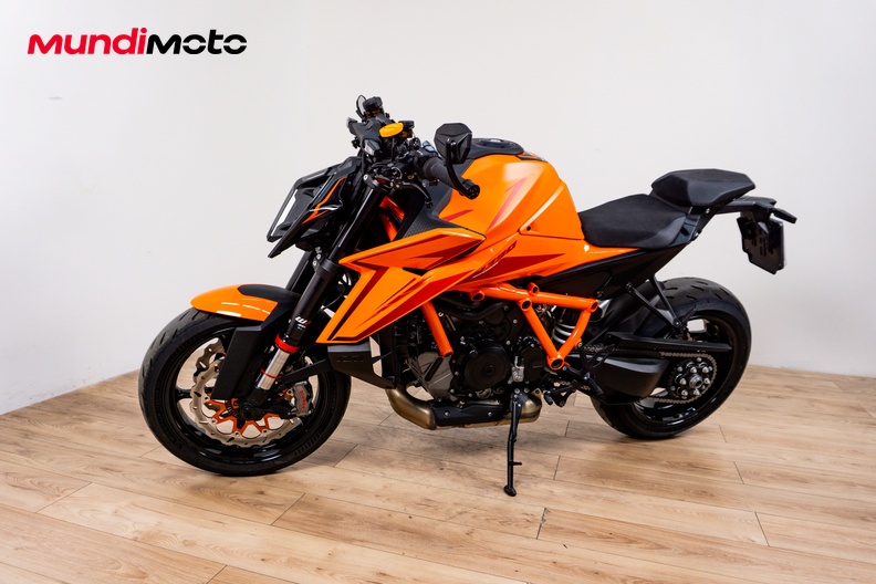 Motorbike image 6