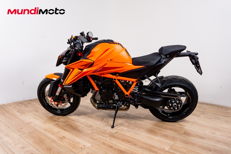 Motorbike image 5