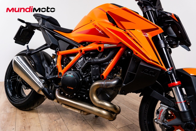 Motorbike image 4
