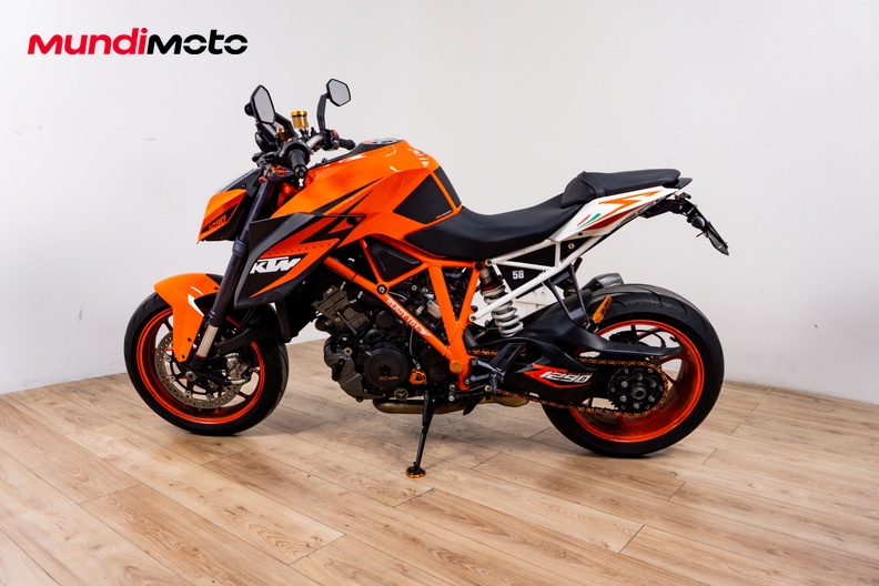 Motorbike image 5