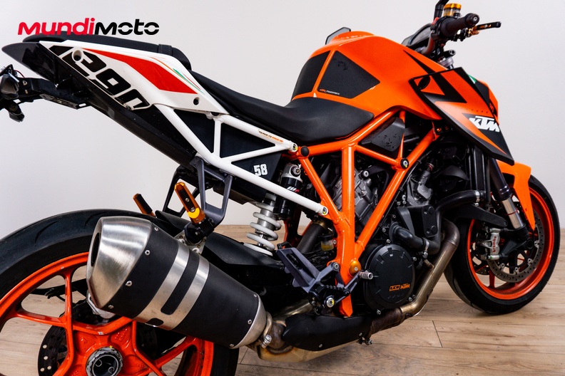Motorbike image 3