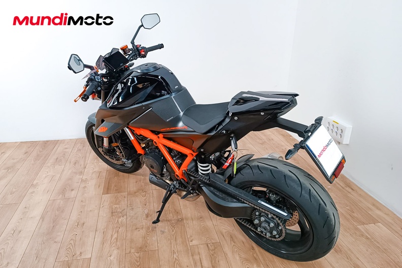 Motorbike image 7