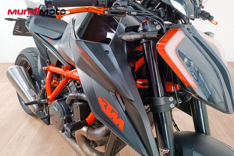 Motorbike image 4