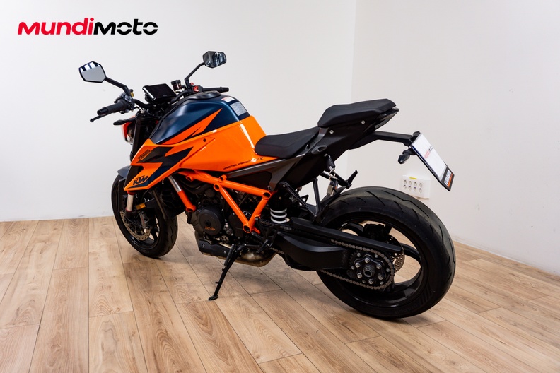 Motorbike image 7