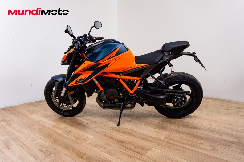 Motorbike image 5