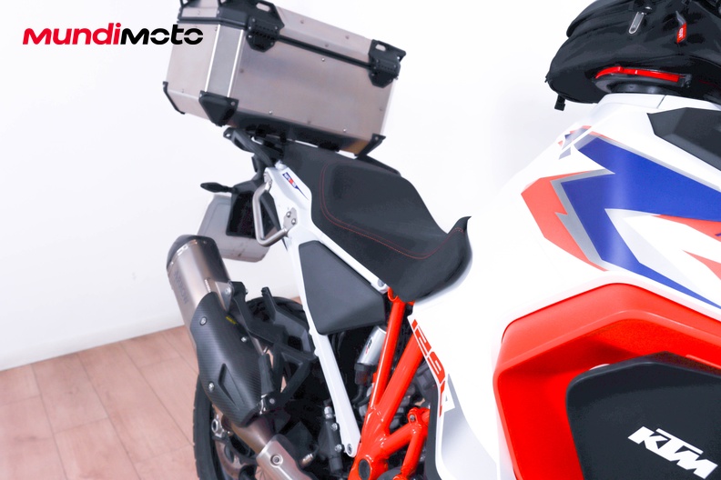 Motorbike image 12