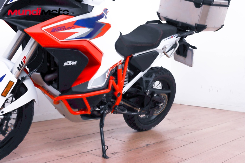 Motorbike image 8