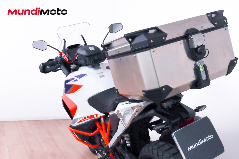 Motorbike image 9