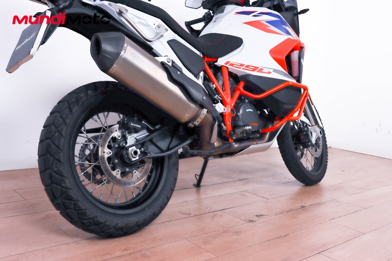 Motorbike image 3