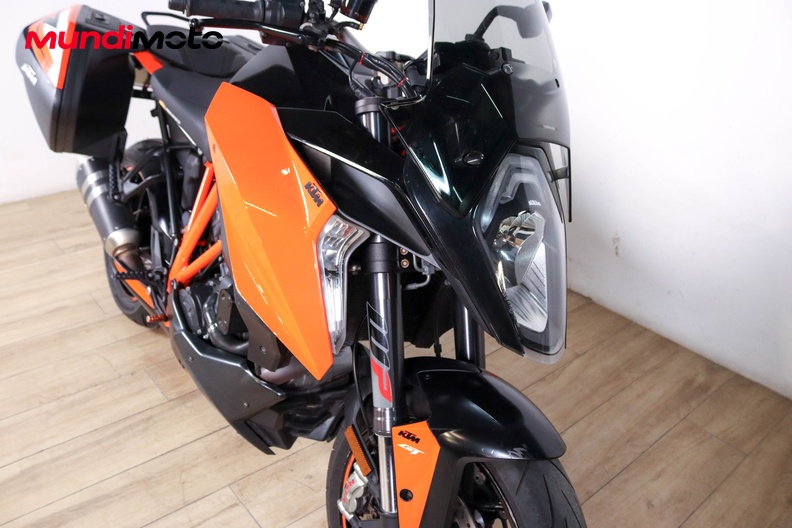 Motorbike image 3