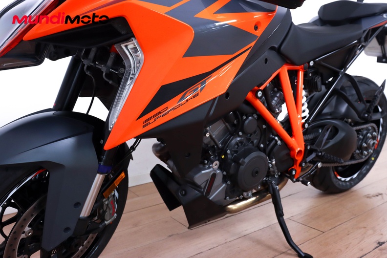 Motorbike image 8