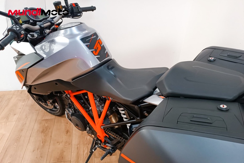 Motorbike image 8