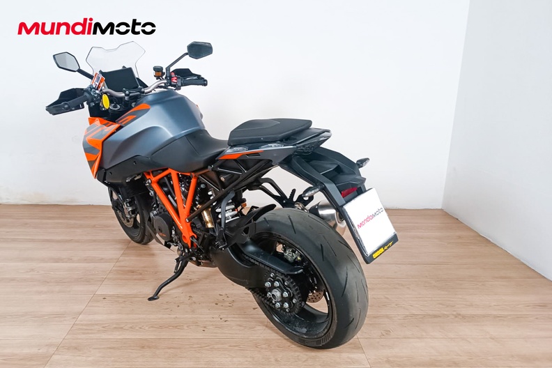 Motorbike image 7