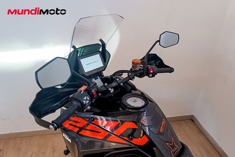 Motorbike image 10