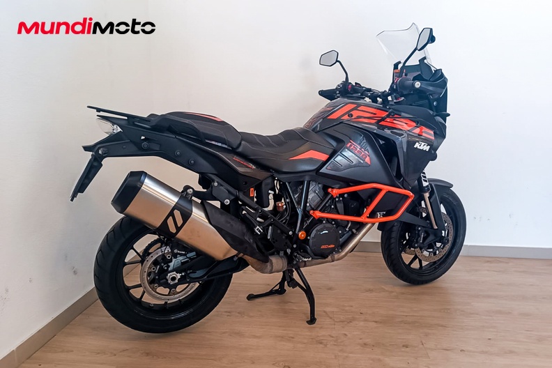 Motorbike image 2