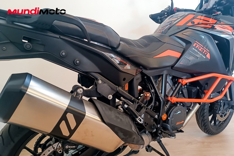 Motorbike image 3