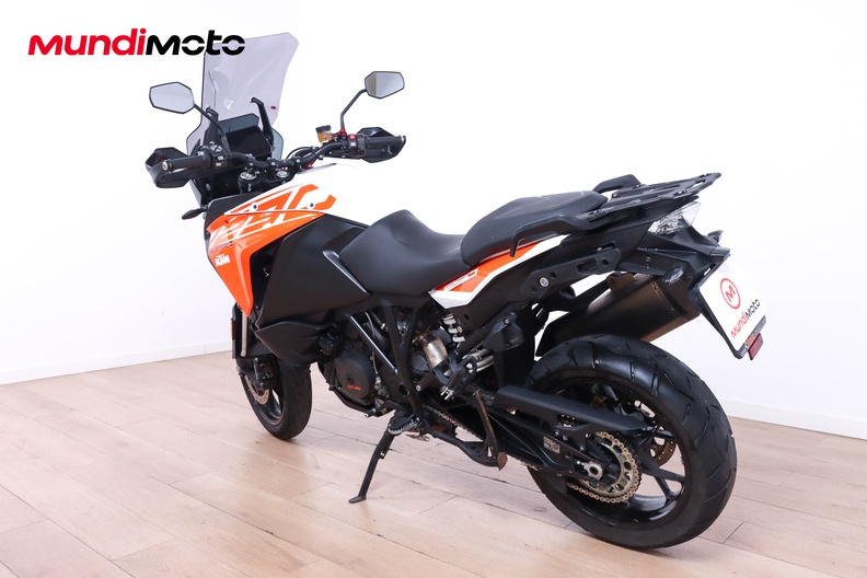 Motorbike image 7