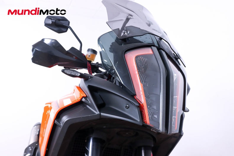 Motorbike image 4
