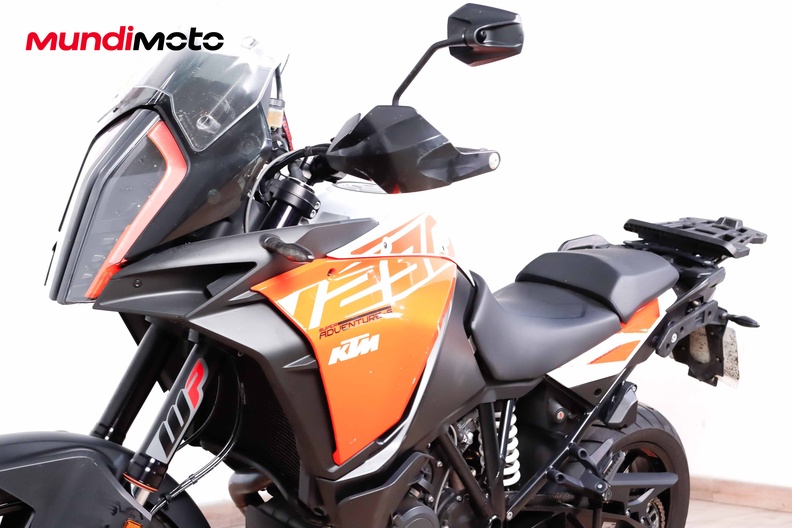 Motorbike image 8