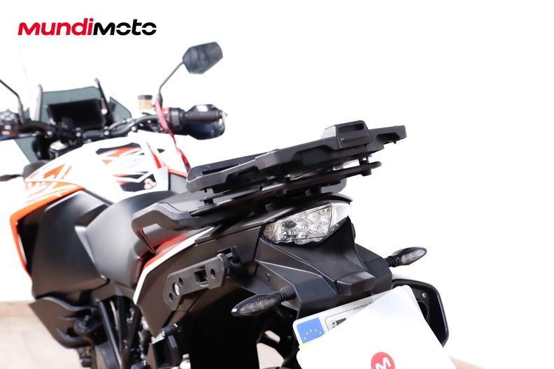 Motorbike image 9