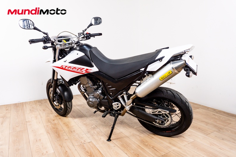 Motorbike image 7