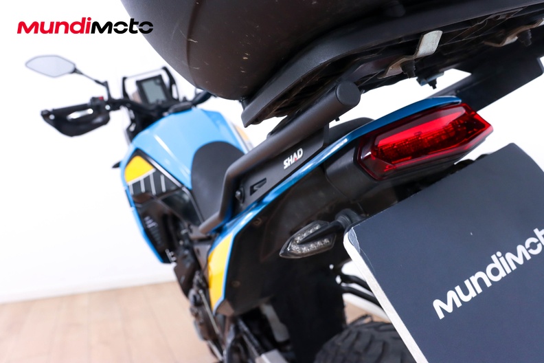 Motorbike image 9