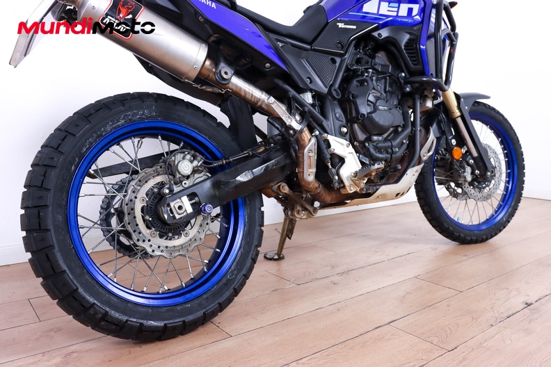 Motorbike image 3