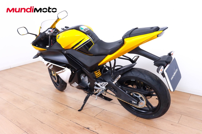 Motorbike image 6