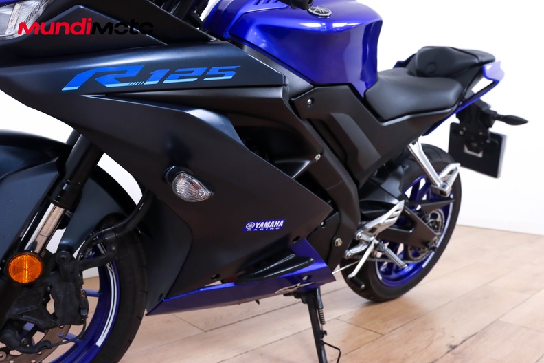 Motorbike image 8