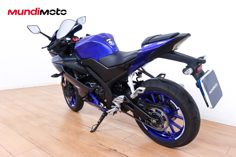 Motorbike image 6