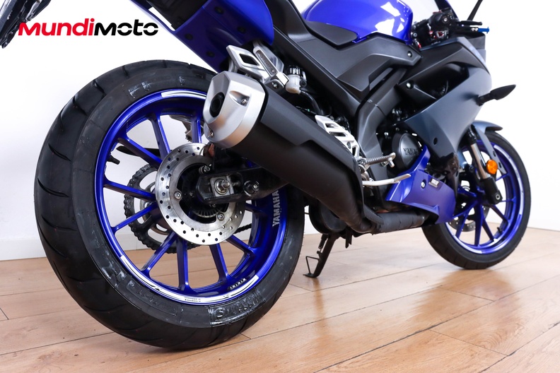 Motorbike image 3