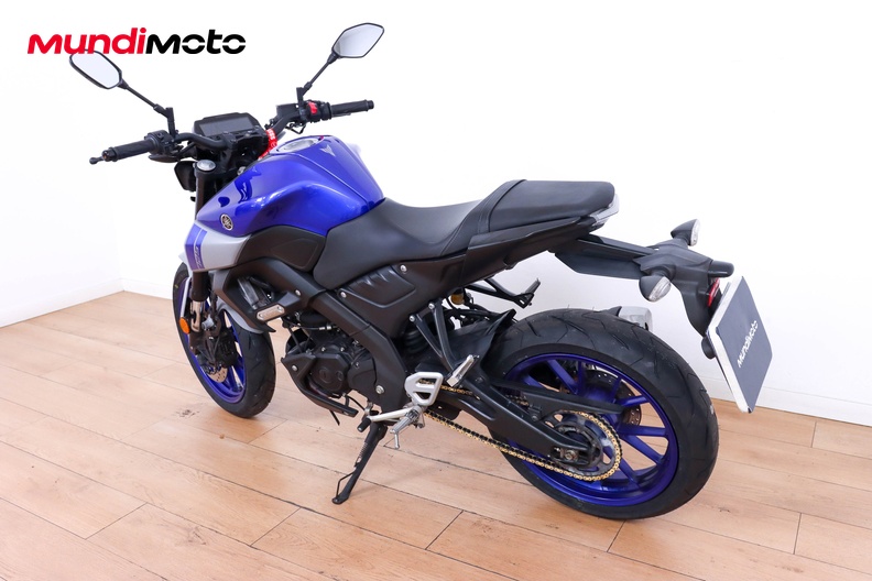 Motorbike image 6