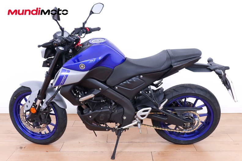Motorbike image 5