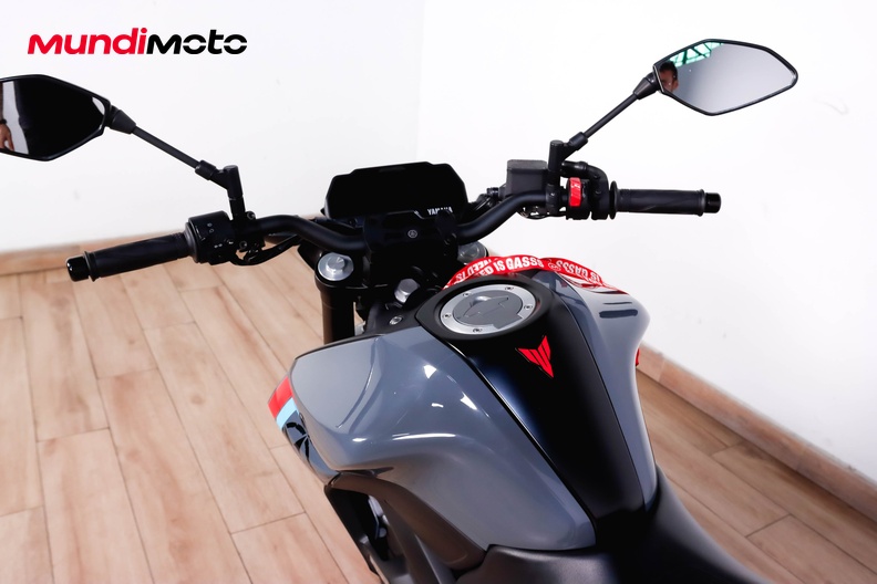 Motorbike image 10