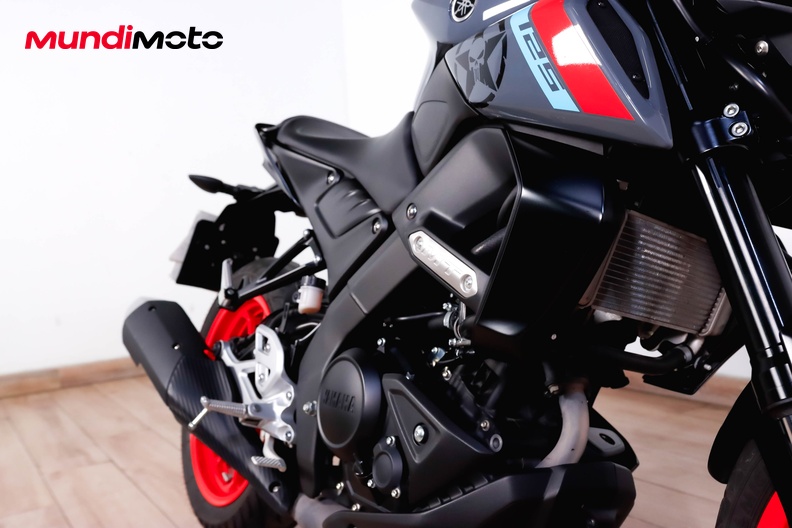 Motorbike image 13