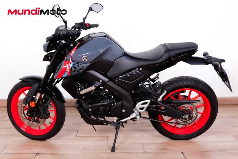 Motorbike image 5