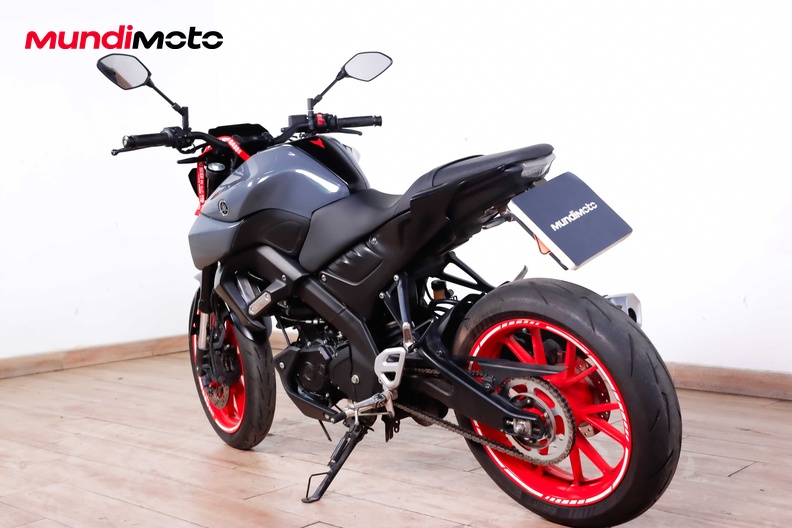 Motorbike image 6