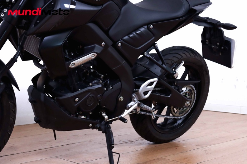 Motorbike image 8