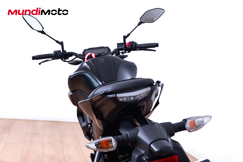 Motorbike image 9
