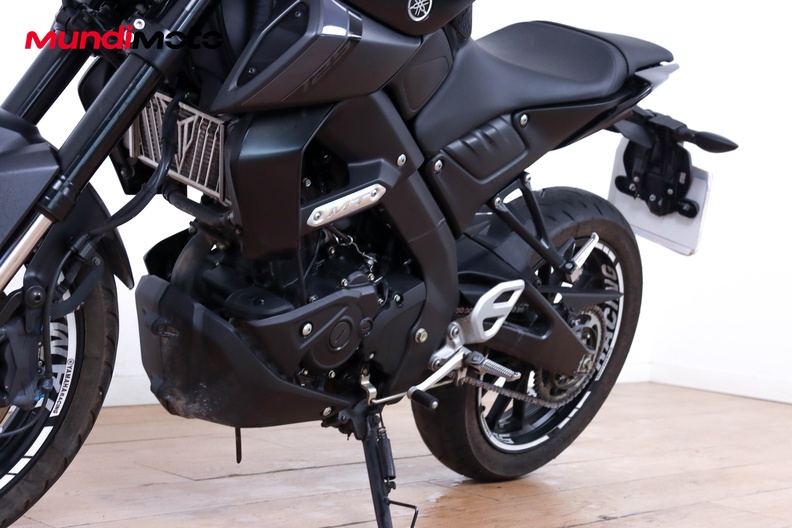 Motorbike image 8