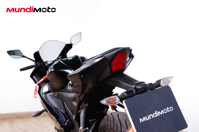 Motorbike image 9