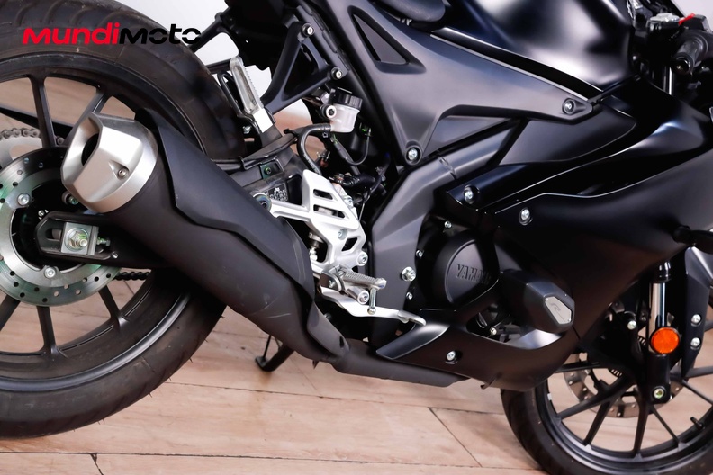 Motorbike image 3