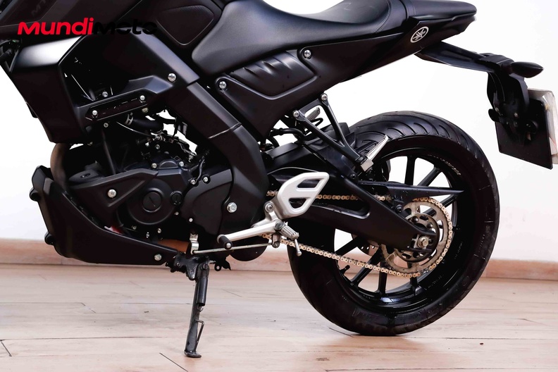 Motorbike image 8