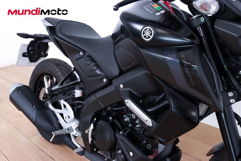 Motorbike image 12