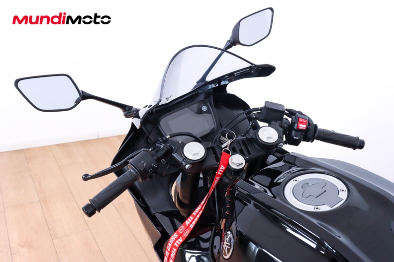Motorbike image 10