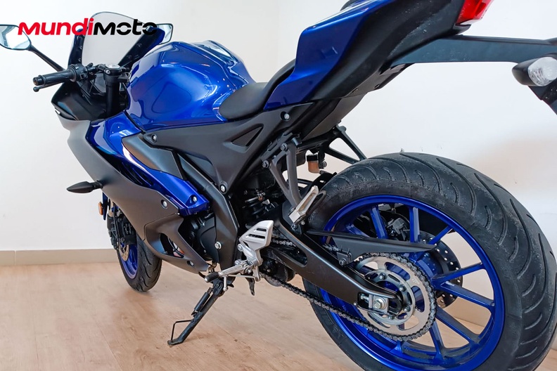 Motorbike image 8