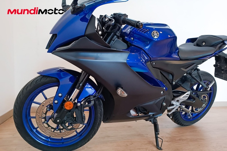 Motorbike image 9