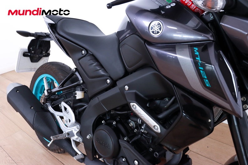 Motorbike image 13