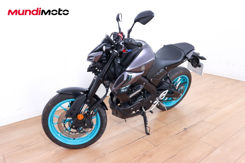 Motorbike image 7